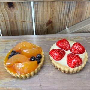 Display Counter Foods Peach & Blueberry Tart and Strawberry & Cheese Tart 4.5”